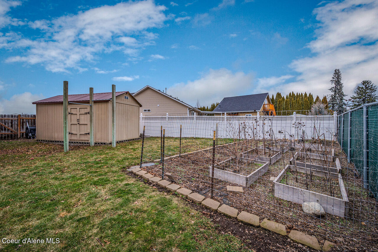 9499 North Macie Loop Hayden, ID 83835 - Photo 29 of 33 --29.jpg-FULL