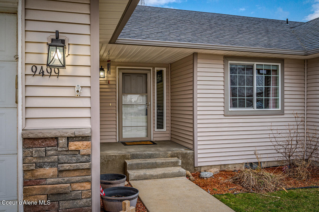 9499 North Macie Loop Hayden, ID 83835 - Photo 4 of 33 --4.jpg-FULL