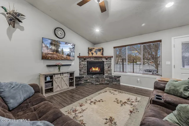 $484,900 | 9499 North Macie Loop, Hayden, ID 83835