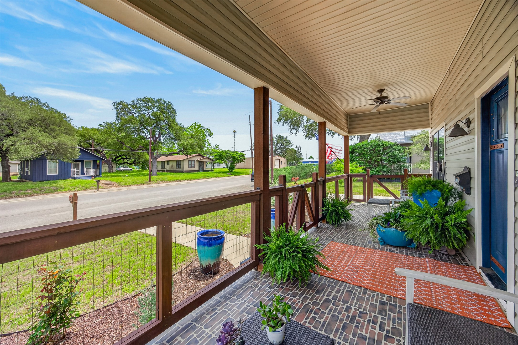 217 Walnut Avenue Luling, TX 78648 - Photo 1 of 38