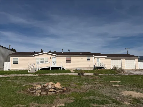 $540,000 | 11 Wall Street, White Sulphur Springs, MT 59645