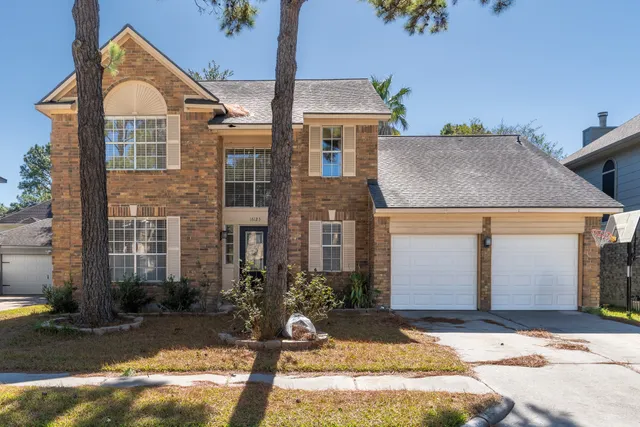 $2,600 | 16123 Cairngorm Avenue, Houston, TX 77095