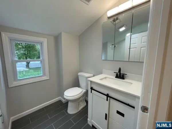 $5,300 | 50 Knollwood Drive, Paramus, NJ 07652