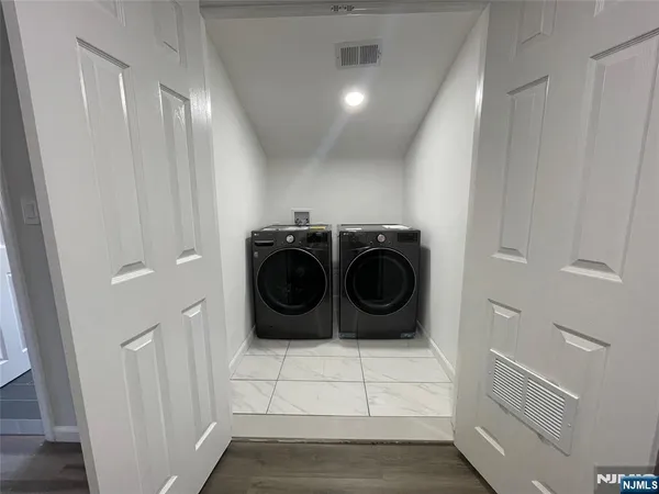 $5,300 | 50 Knollwood Drive, Paramus, NJ 07652