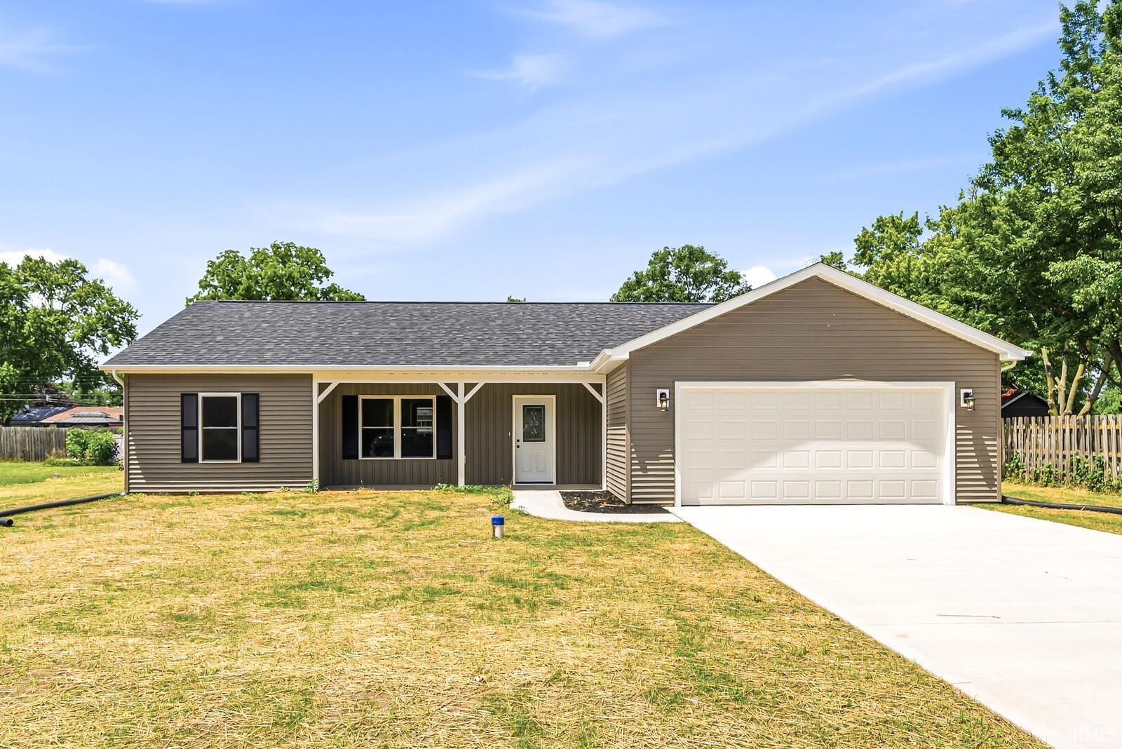 59561 Rosedale Avenue Elkhart, IN 46517 - Photo 1 of 25