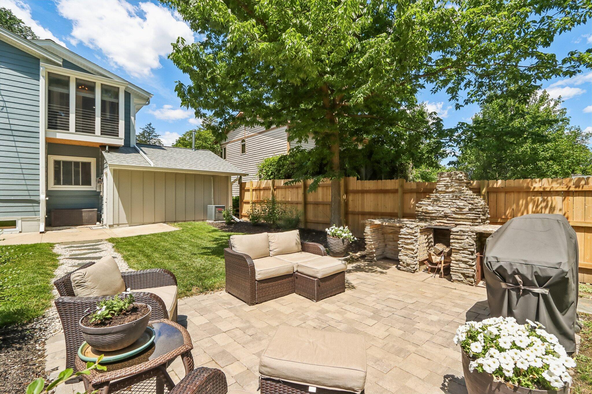 924 Nagawicka Street Delafield, WI 53018 - Photo 47 of 69 47-web-or-mls-Nagawicka St-S1606-047