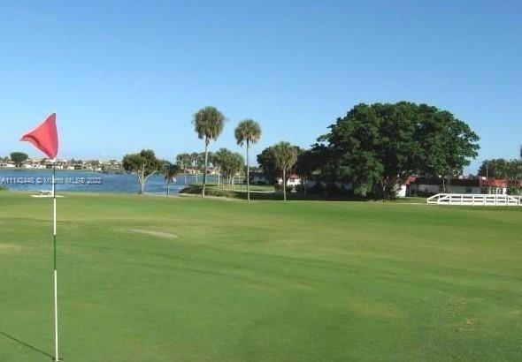 218 Brittany F, Unit E Delray Beach, FL 33446 - Photo 15 of 21 a view of a volley ball court