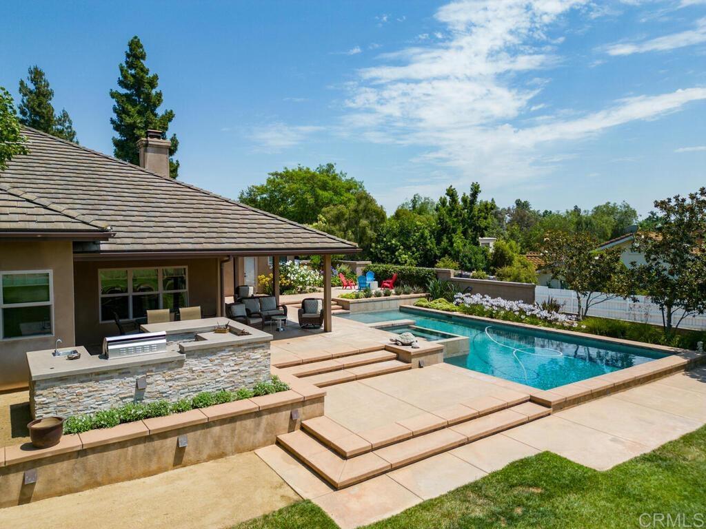 1845 Acacia Lane Fallbrook, CA 92028 - Photo 43 of 54 swimming pool view with sitting space and seating space