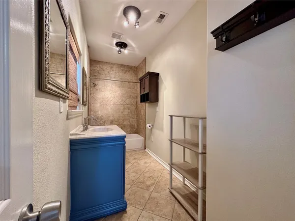 $2,495 | 112 Munford Street, Houston, TX 77008