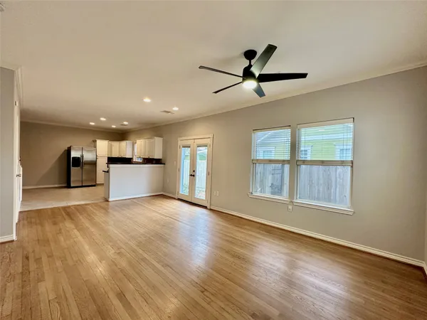 $2,495 | 112 Munford Street, Houston, TX 77008