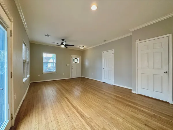 $2,495 | 112 Munford Street, Houston, TX 77008