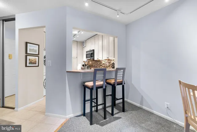 $2,450 | 900 North Stafford Street, Unit 1410, Arlington, VA 22203