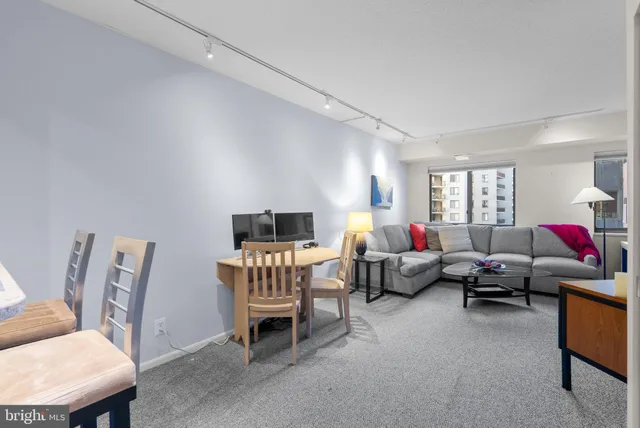 $2,450 | 900 North Stafford Street, Unit 1410, Arlington, VA 22203