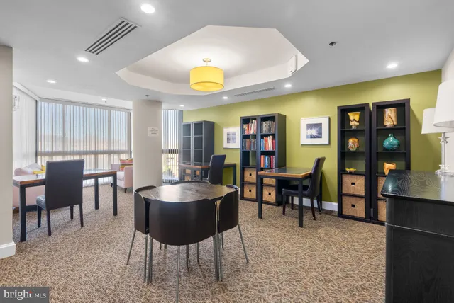 $2,450 | 900 North Stafford Street, Unit 1410, Arlington, VA 22203