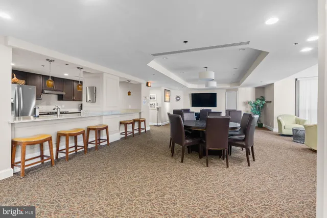 $2,450 | 900 North Stafford Street, Unit 1410, Arlington, VA 22203