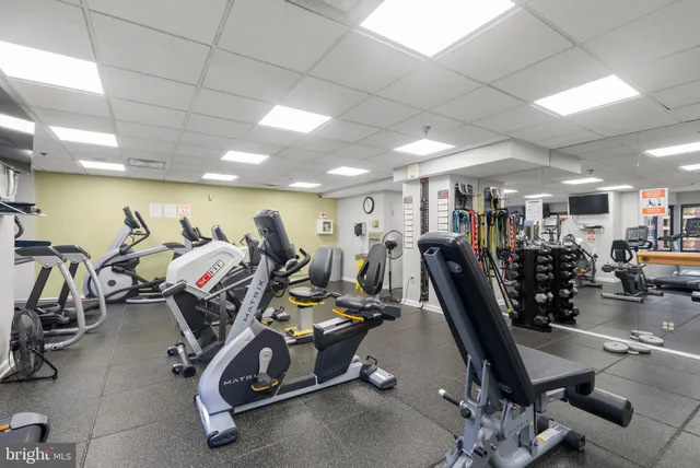 $2,450 | 900 North Stafford Street, Unit 1410, Arlington, VA 22203