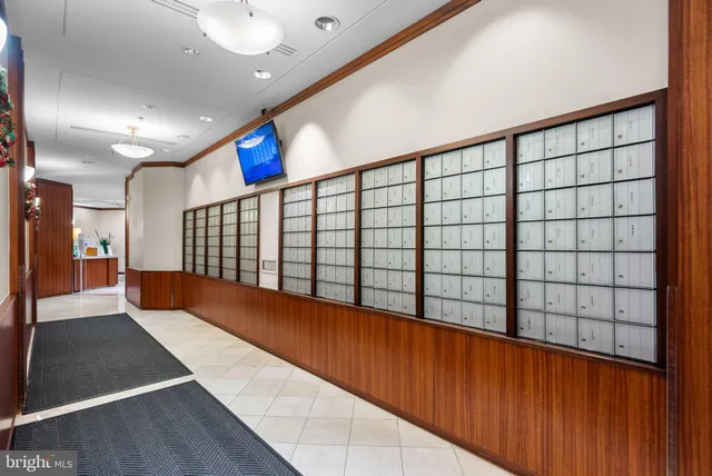 $2,450 | 900 North Stafford Street, Unit 1410, Arlington, VA 22203