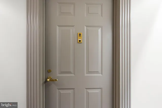 $2,450 | 900 North Stafford Street, Unit 1410, Arlington, VA 22203