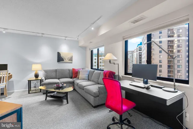 $2,450 | 900 North Stafford Street, Unit 1410, Arlington, VA 22203