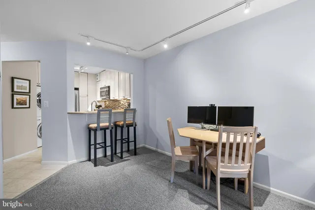 $2,450 | 900 North Stafford Street, Unit 1410, Arlington, VA 22203