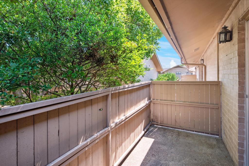 11400 Park Central Place, Unit C Dallas, TX 75230 - Photo 15 of 20