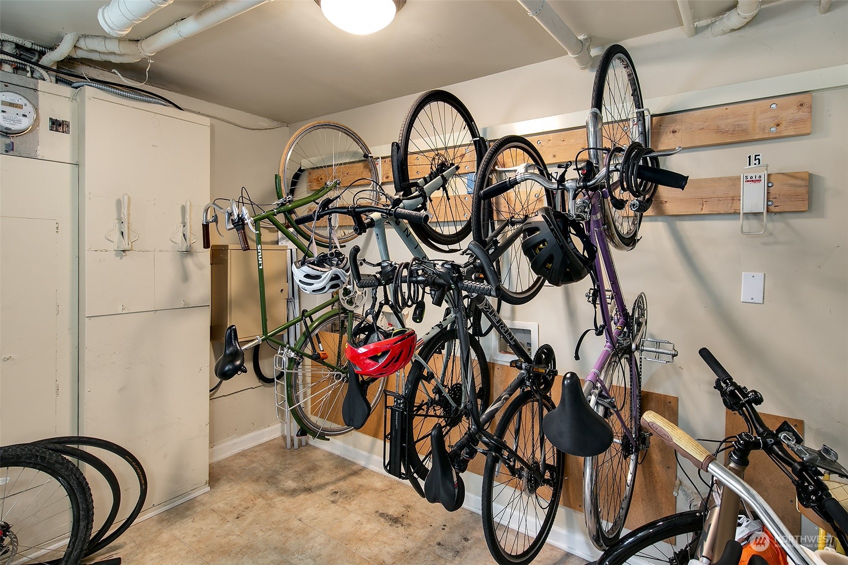 3636 Evanston Avenue North, Unit 4 Seattle, WA 98103 - Photo 16 of 19 a view of a room with gym equipment