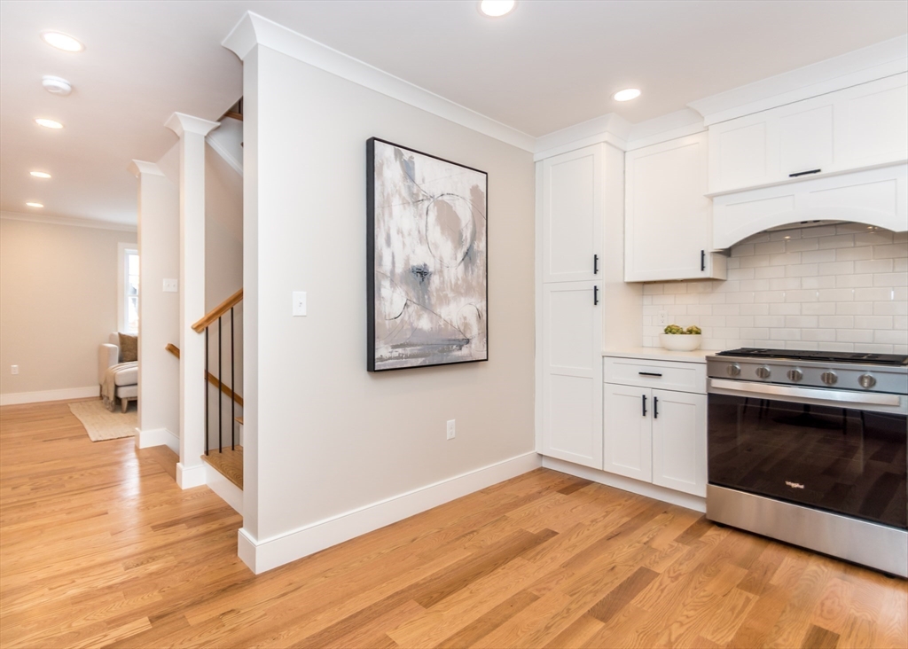 87 Hardy Pond Road Waltham, MA 02451 - Photo 12 of 36