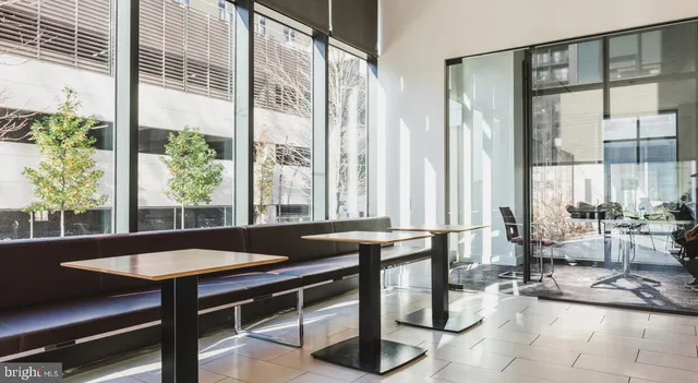 $2,120 | 450 North 18th Street, Unit 1B0246, Philadelphia, PA 19130