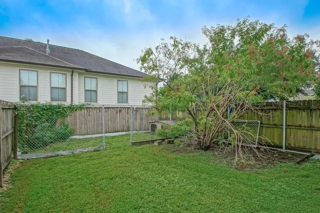 $1,800 | 6029 Marigny Street, New Orleans, LA 70122