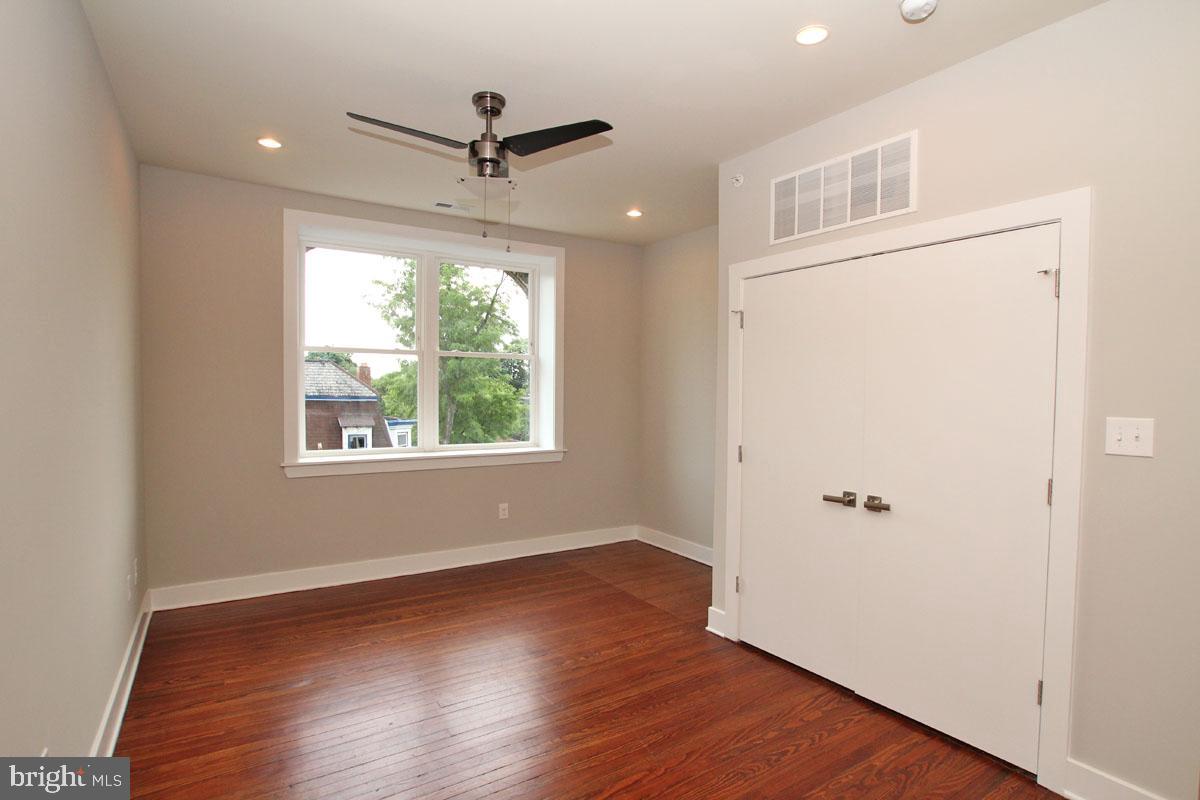 400 South 45th Street, Unit 0D Philadelphia, PA 19104 - Photo 8 of 11