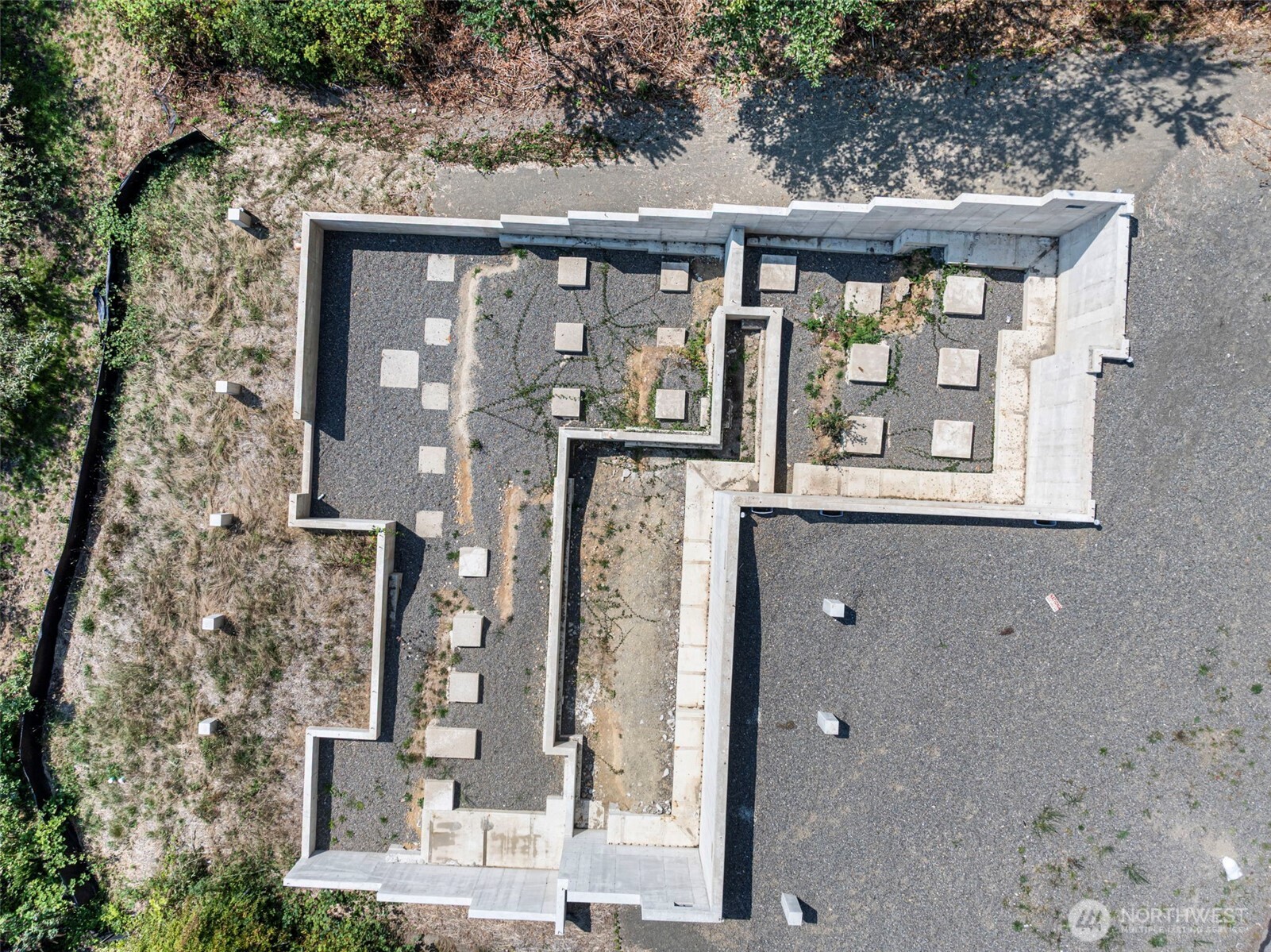 150 Ebb Tide Court Port Ludlow, WA 98365 - Photo 8 of 15 front view of a house with a glass door
