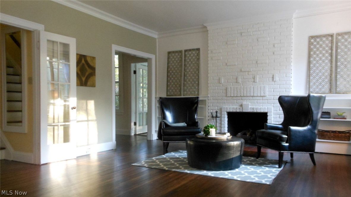 1591 Compton Road Cleveland Heights, OH 44118 - Photo 2 of 22