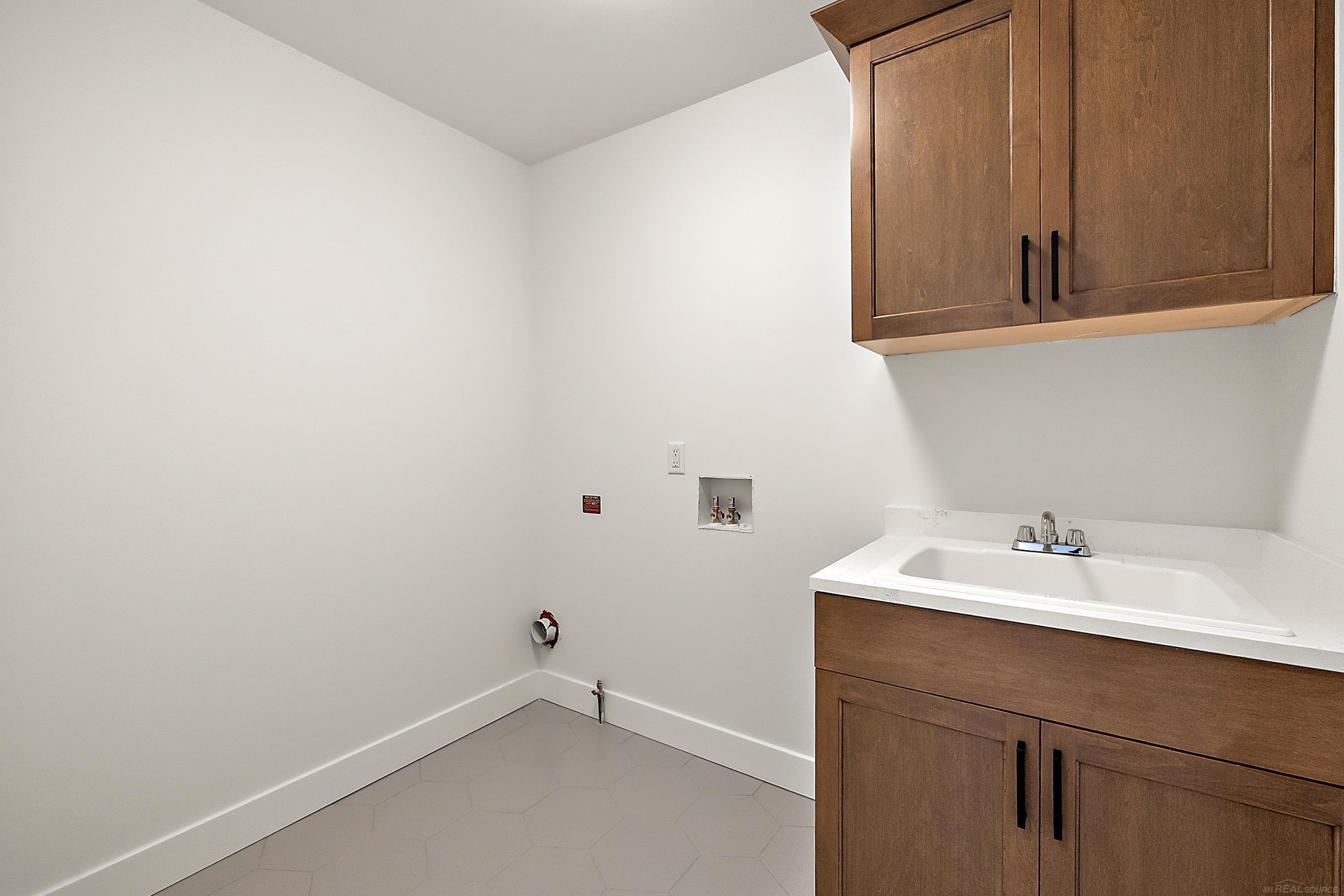 45396 Deneweth Road Macomb, MI 48042 - Photo 20 of 26