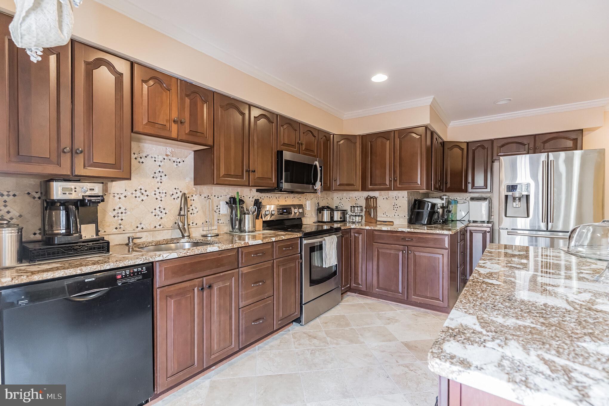 3204 Shoreview Road Triangle, VA 22172 - Photo 12 of 40 Gallery Image 12