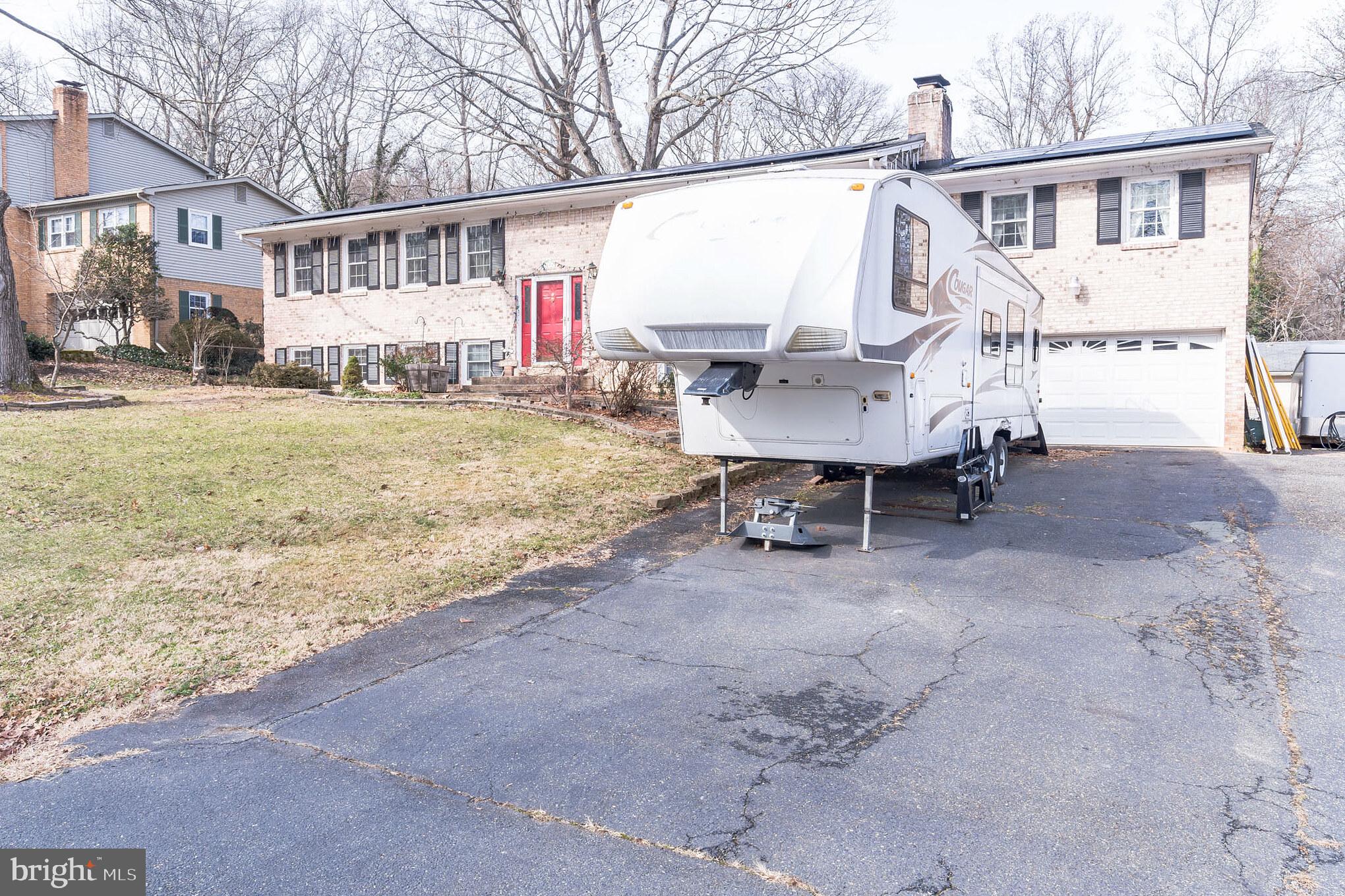 3204 Shoreview Road Triangle, VA 22172 - Photo 3 of 40 Gallery Image 3