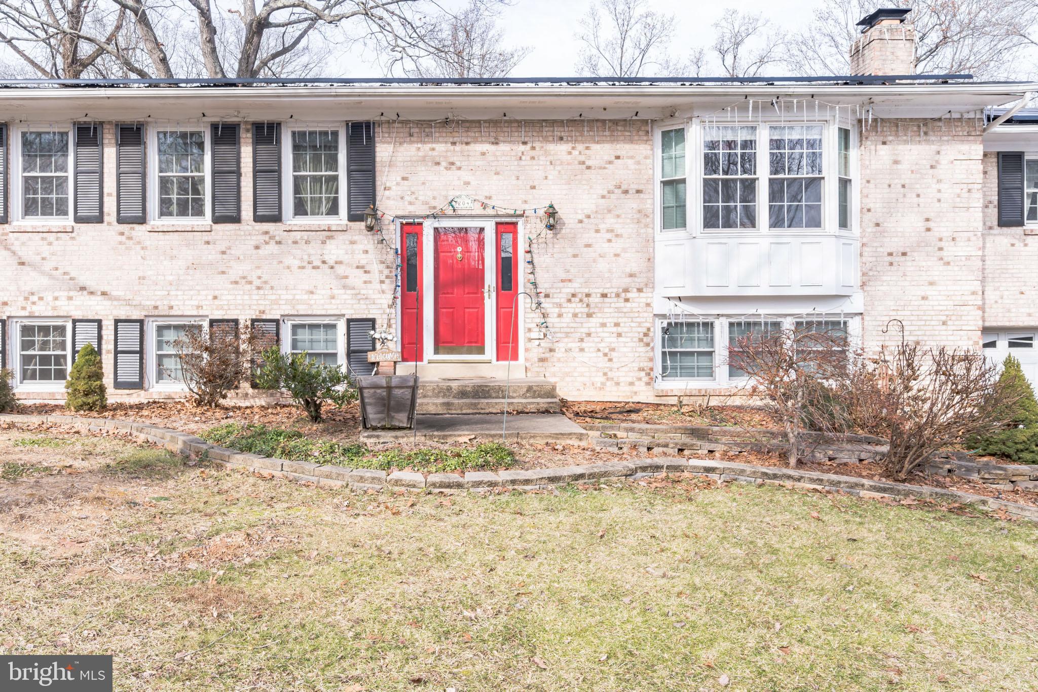 3204 Shoreview Road Triangle, VA 22172 - Photo 4 of 40 Gallery Image 4