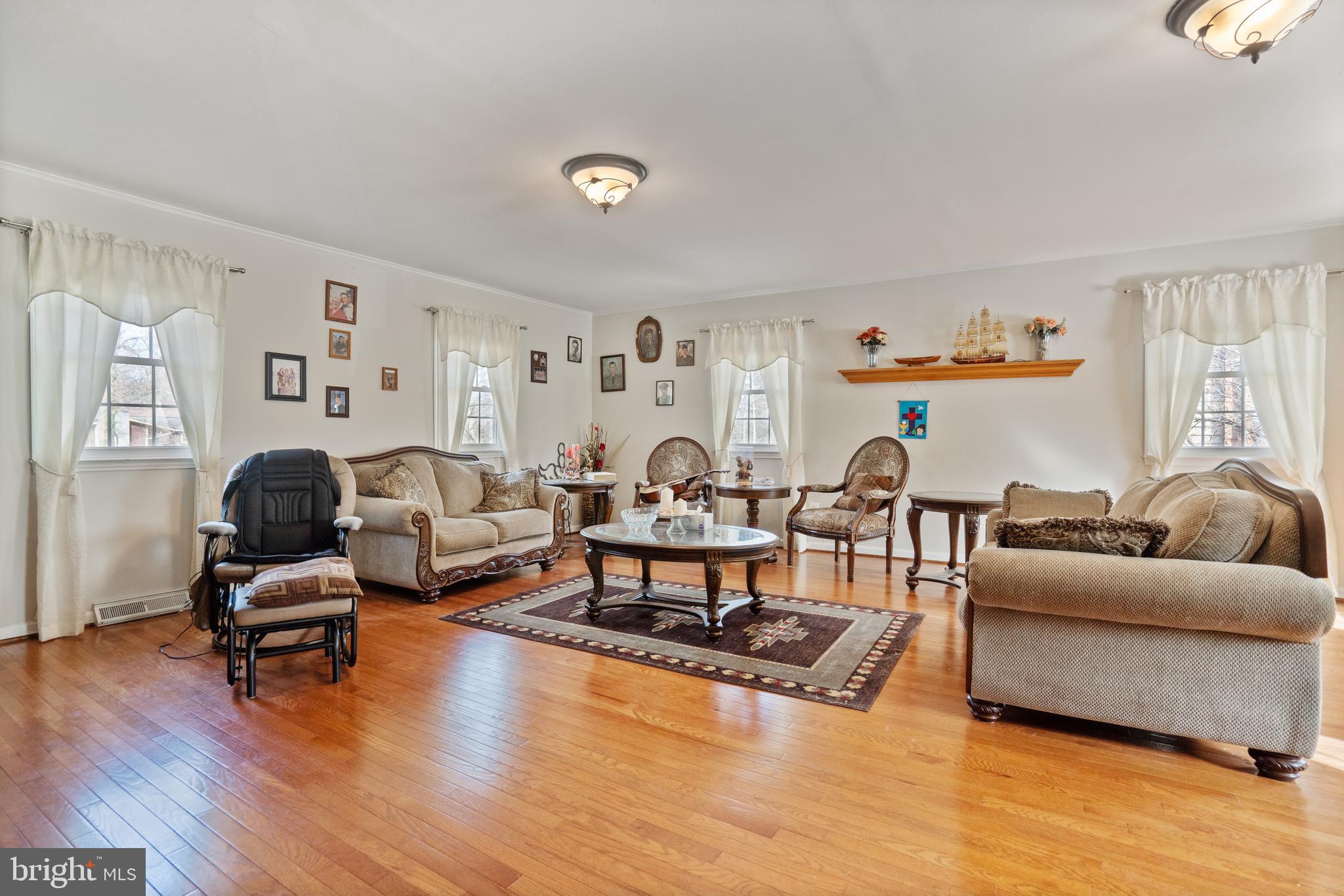 3204 Shoreview Road Triangle, VA 22172 - Photo 8 of 40 Gallery Image 8