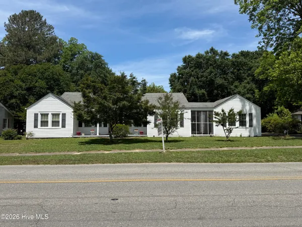 $239,900 | 617 North Church Street, Mount Olive, NC 28365