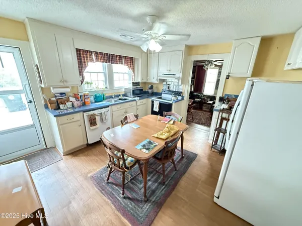 $239,900 | 617 North Church Street, Mount Olive, NC 28365