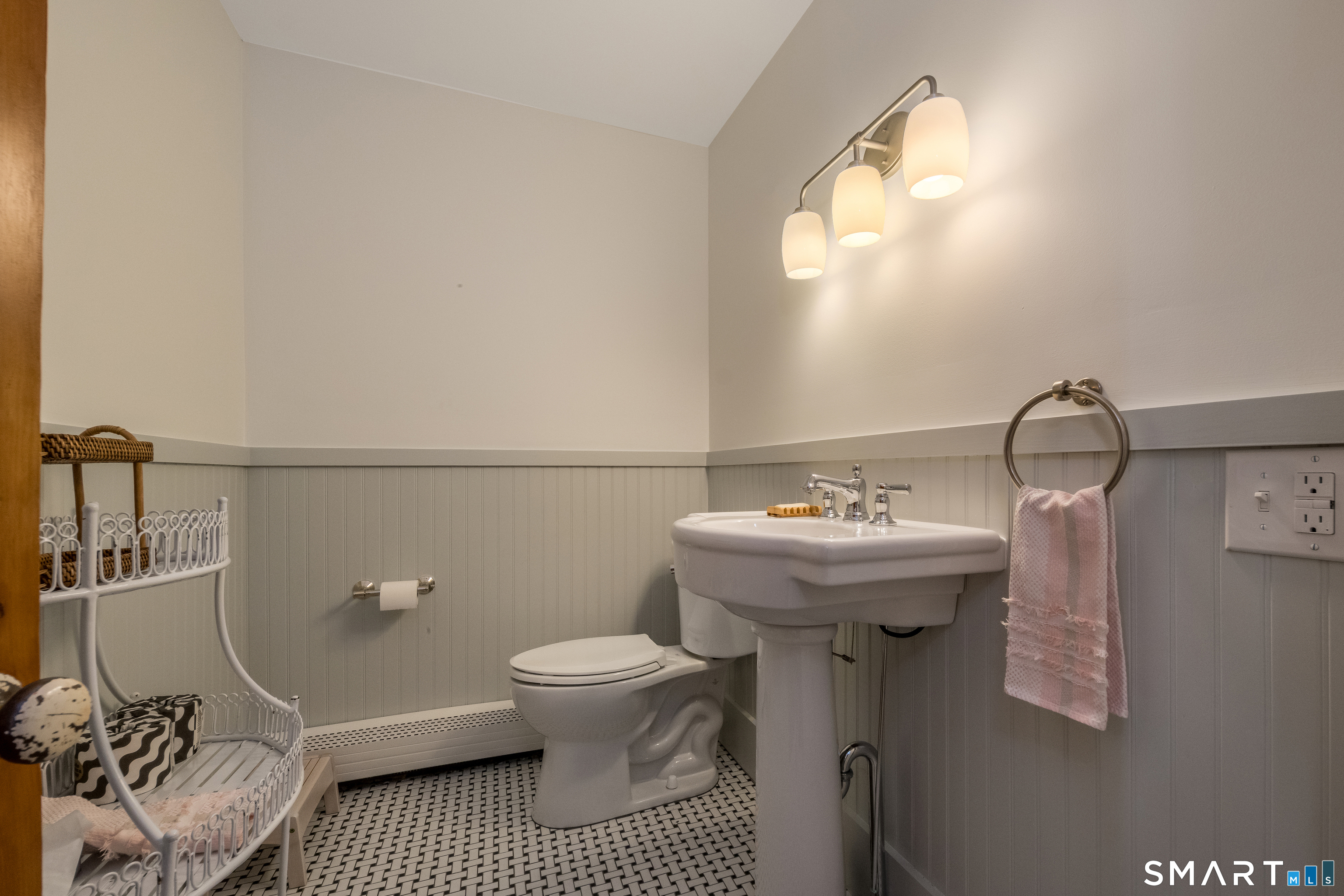 50 Ledge Hill Road Guilford, CT 06437 - Photo 14 of 36