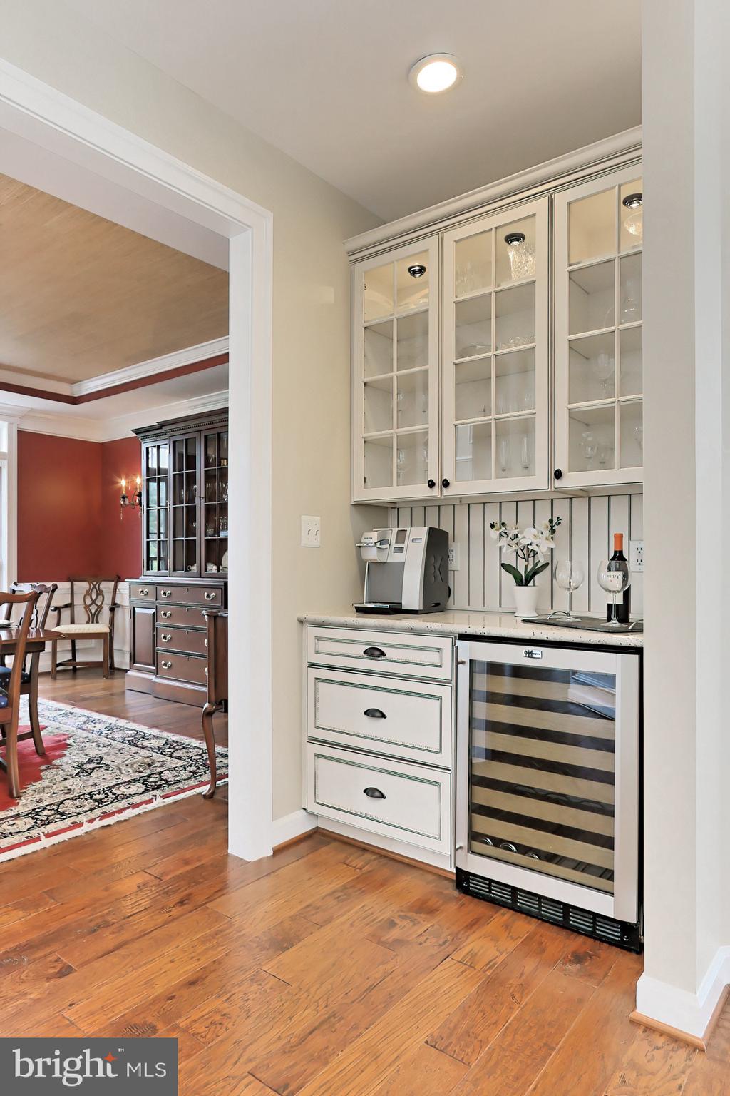 6512 Stallion Road Clifton, VA 20124 - Photo 12 of 73 butler's pantry with wine fridge & glass cabinetry