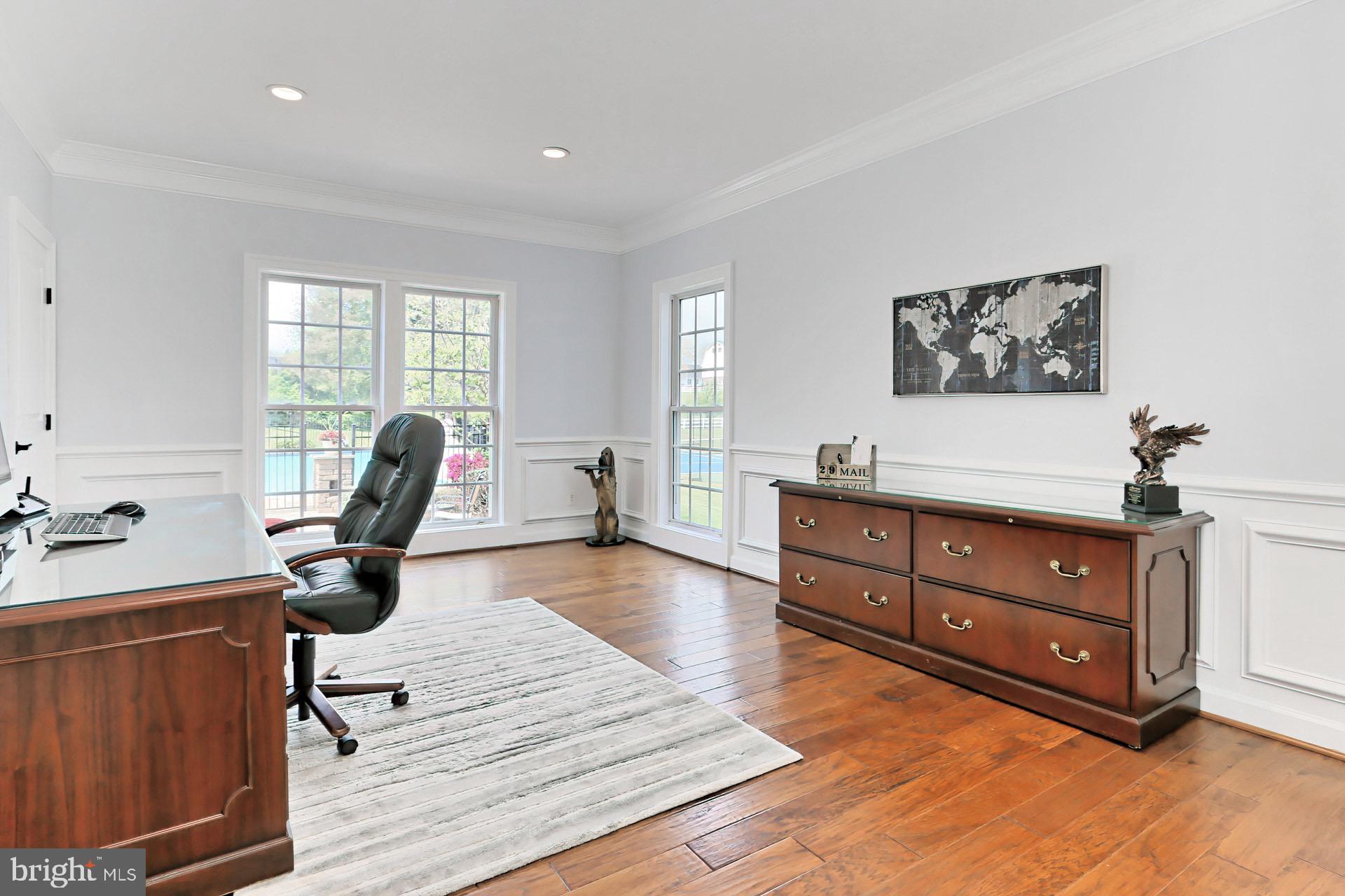 6512 Stallion Road Clifton, VA 20124 - Photo 24 of 73 large office for working from home