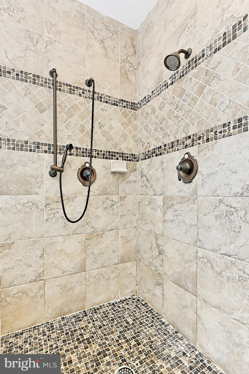 6512 Stallion Road Clifton, VA 20124 - Photo 33 of 73 large, glass enclosed shower with separate sprayer