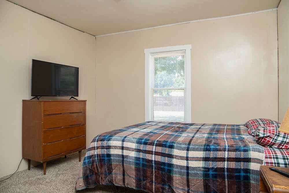 2776 Merlin Road Grants Pass, OR 97526 - Photo 15 of 26 14