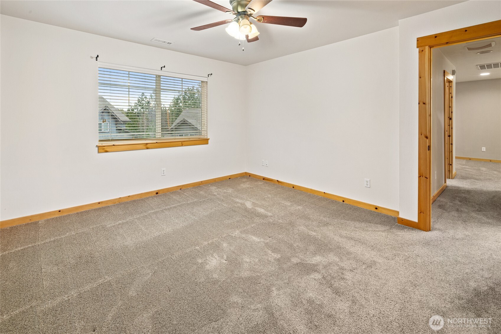 231 Clearwater Loop, Unit 1 Ronald, WA 98940 - Photo 14 of 34 an empty room with window and ceiling fan