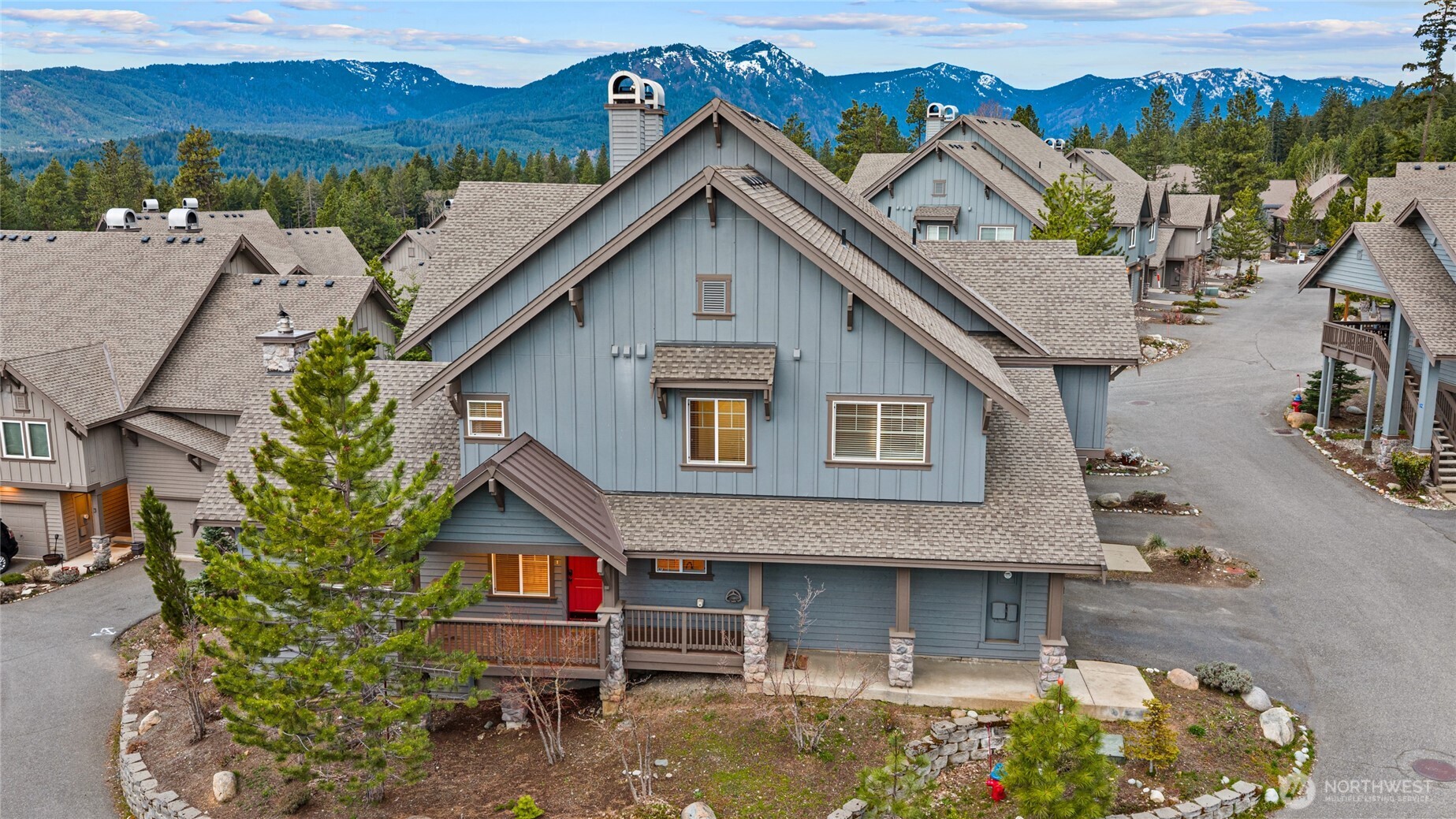 231 Clearwater Loop, Unit 1 Ronald, WA 98940 - Photo 29 of 34 a house view with a garden space