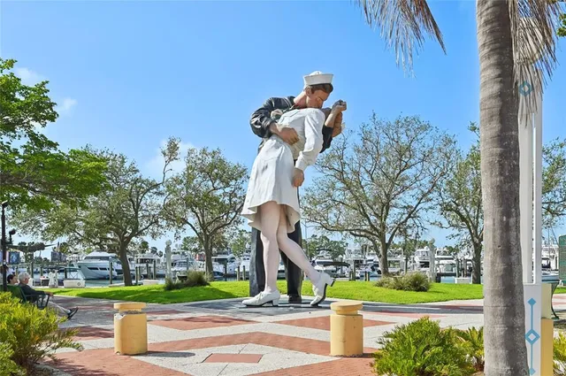 $849,900 | 1771 Ringling Boulevard, Unit 1001, Sarasota, FL 34236