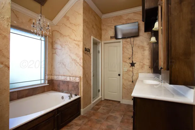 $785,000 | 9900 Myatt Drive, Amarillo, TX 79119