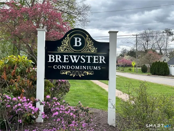 $1,700 | 12 Brewster Road, Unit C, Glastonbury, CT 06033