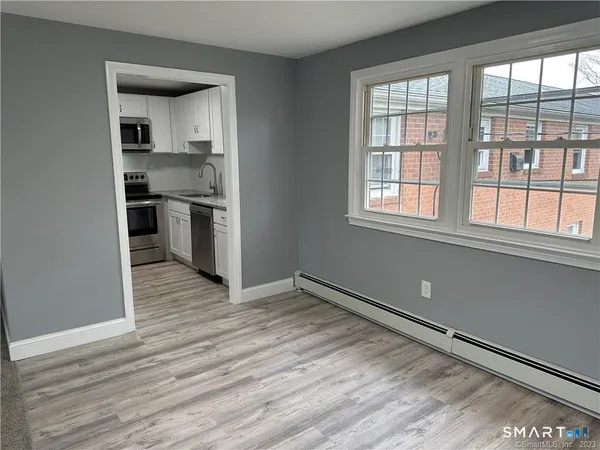 $1,700 | 12 Brewster Road, Unit C, Glastonbury, CT 06033